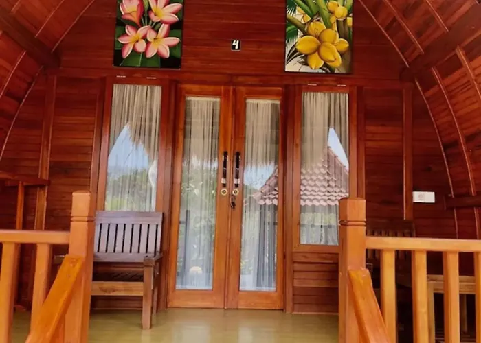 Couette-café Sentulan Garden 2*